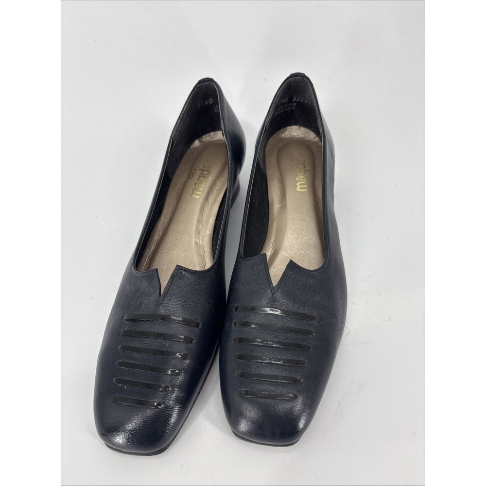California Magdesians Leather Loafers Women 7.5 Narrow Blue Kitten Heels Career